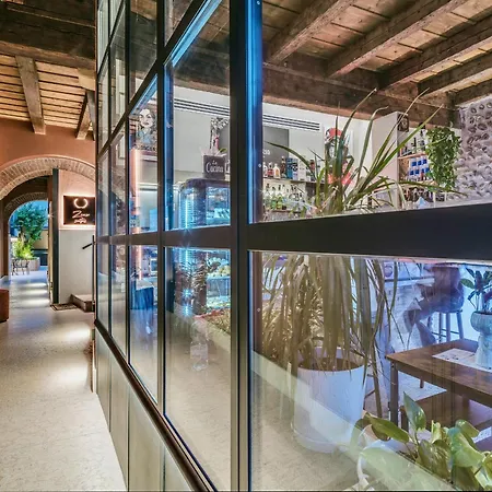 Zeno Apartment *
