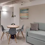 Zeno Apartament *